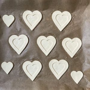 Blätterteig-Pudding-Herzen vorbereiten