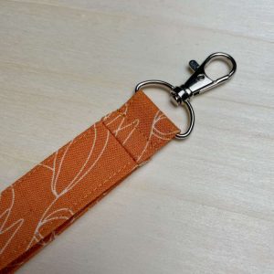 Fixierter Karabiner am Schlüsselband